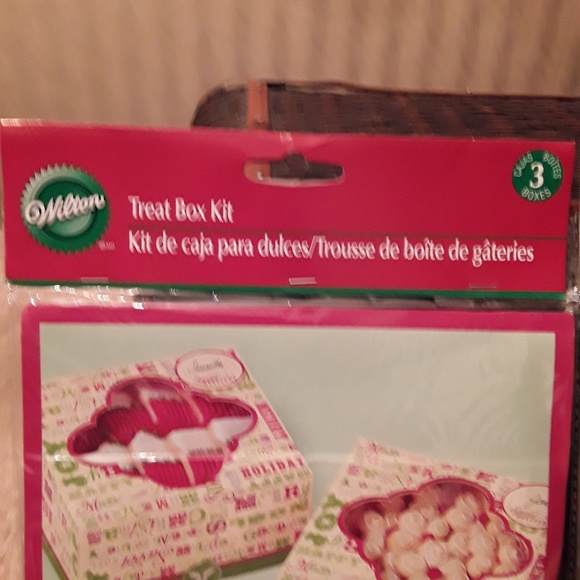 $$$ Wilton Treat Box Kit Lot-New! $$$ - Picture 3 of 6